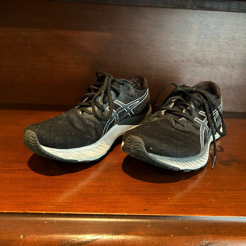 Asics Black Gel Nimbus 23